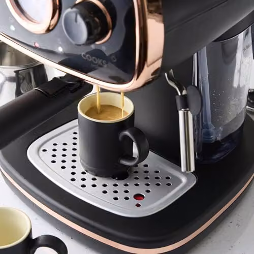 Cooks Professional 15-Bar Retro Espresso Coffee Machine with Steam Wand and 1.2L Removable Water Tank in Black and Copper – 3