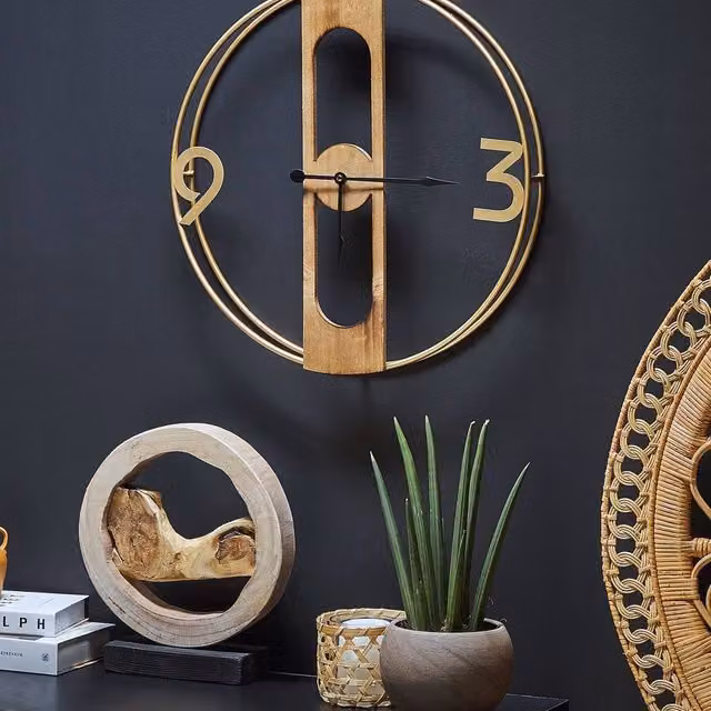 Wyld and Coco Rustic Round Analog Wall Clock in Brown with Wood and Metal Effect, Diameter: 50 cm – 1