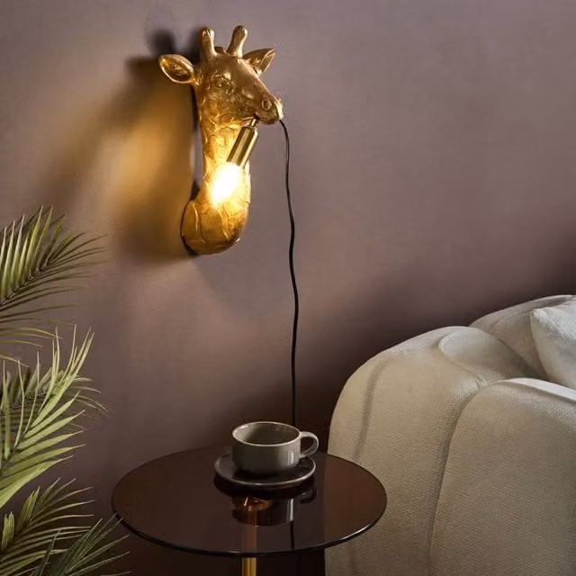 Wyld and Coco Giraffe Glamour Polyresin Wall Lamp in Gold/Brass with Warm White LED