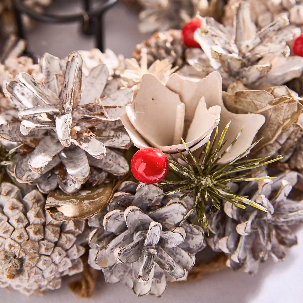 Dibor Red Berry Christmas Wreath Tabletop Centrepiece in White and Red, Diameter: 30 cm – 2
