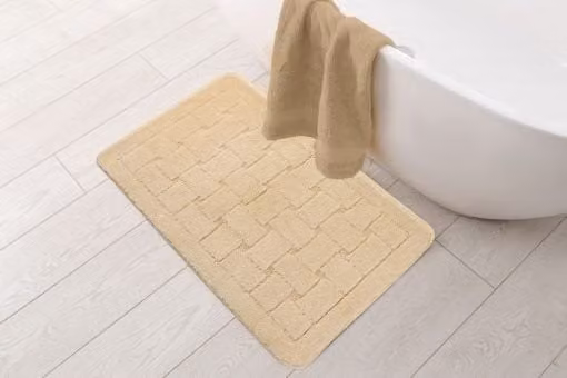 New Edge Blinds Beige Rectangular Bath Mat, Width: 45 cm, Length: 75 cm