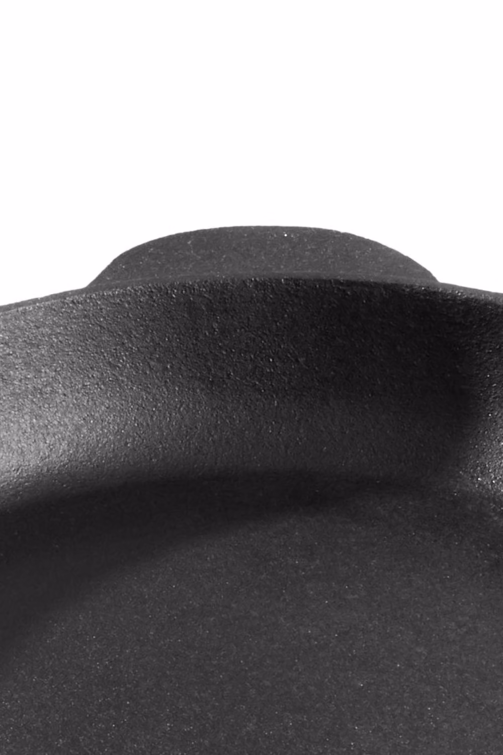 Garden Sanctuary Uncoated Cast Iron Round Skillet Frying Pan with Handle, Black – 6