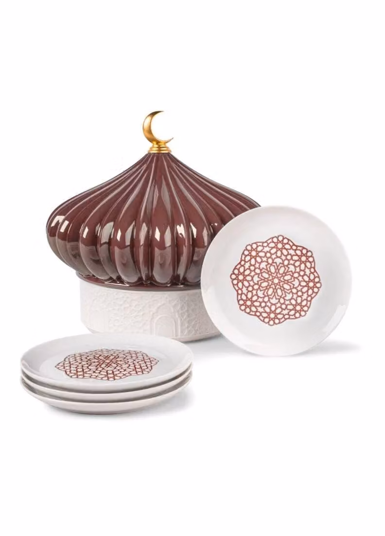 Lladró Majestic Nights Porcelain Plate Box in Red, White, Gold and Brown