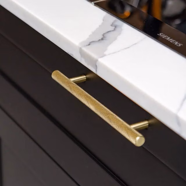 Nes Home Brushed Brass Vanity Bar Handle in Gold with Fixing – 3