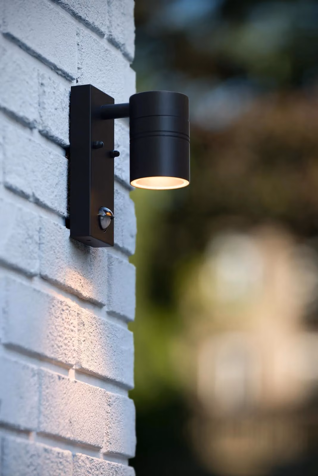 Lucide ARNE Black Metal Outdoor LED Wall Spotlight with Adjustable GU10 Lamp – 2