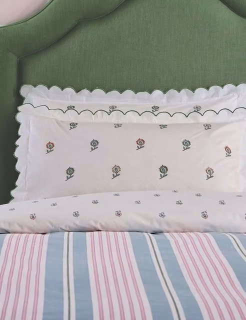 Joules Come Rain Or Shine Oxford Pillowcases, 2 Pack, White Floral Cotton