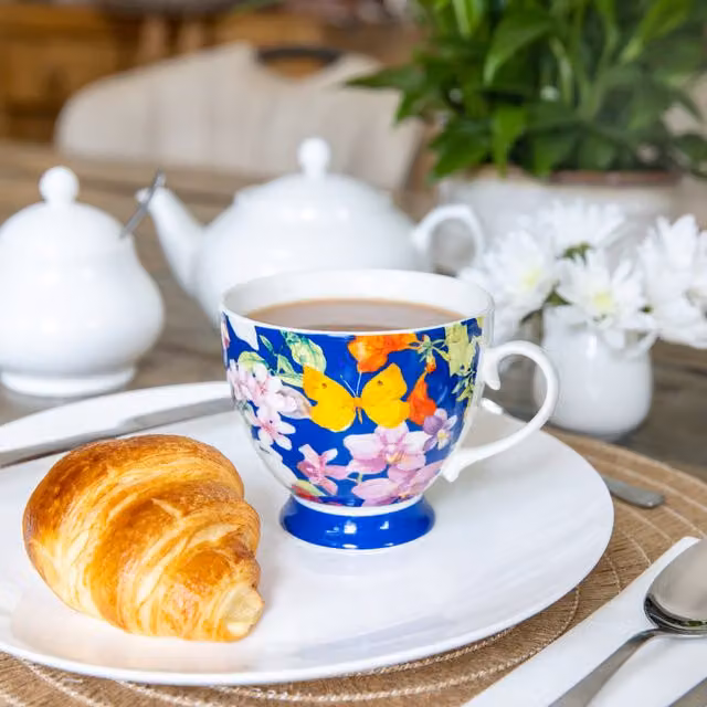 KitchenCraft Set of 4 Blue Floral Butterfly Ceramic Mugs