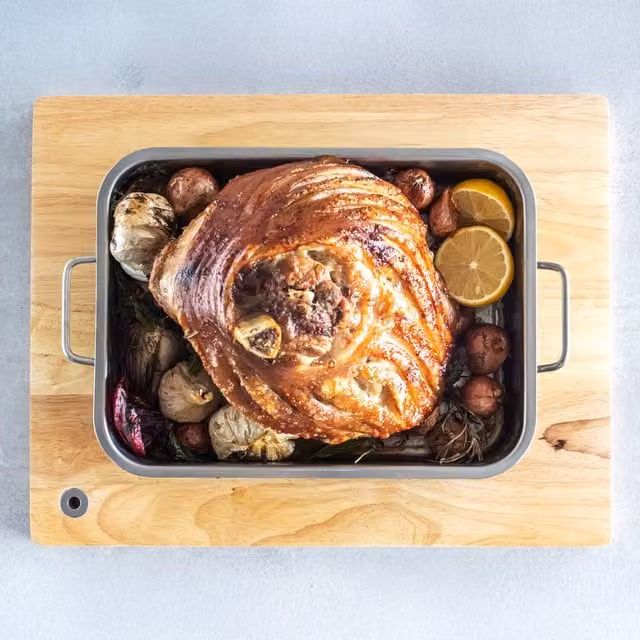MasterClass Stainless Steel Heavy Duty Rectangular Roasting Dish, Silver, W: 32 cm, D: 23 cm, H: 6.5 cm