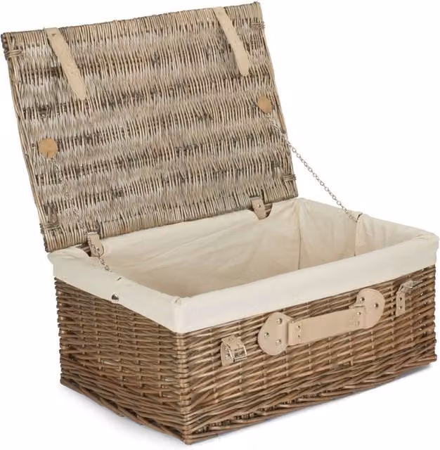 Red Hamper with White Lining in Natural Wood – 1