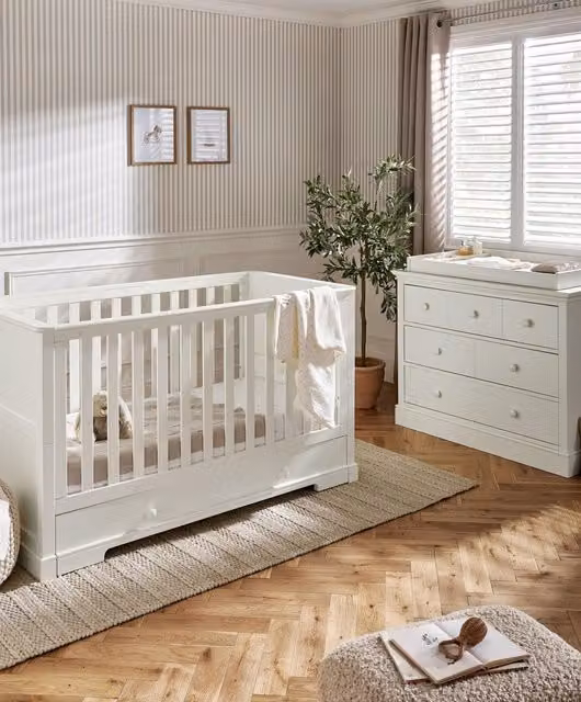 Mamas & Papas Oxford 2 Piece Cotbed and Dresser Changer Set in White