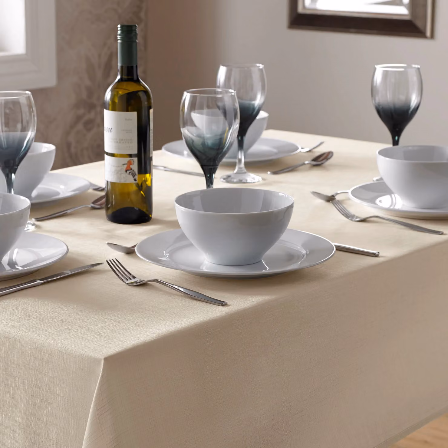 Luxury Living Easy-Care Linen-Look Rectangular Tablecloth in Beige, W: 135 cm x L: 180 cm – 2