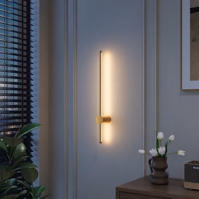 Livingandhome Gold 360 Degree Rotatable Linear LED Wall Light, Warm White, 60 cm