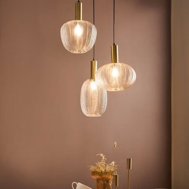 Wyld and Coco 3-Light Pendant Lamp with Transparent Glass Shades and Gold/Brass Metal Base – 1