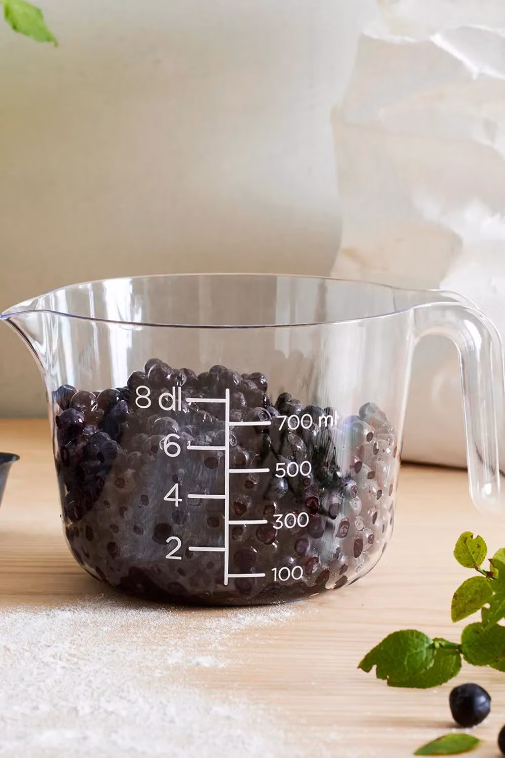 GastroMax Transparent Food Mixing Bowl with Pouring Spout and Measuring Marks, 0.8 l, White – 3