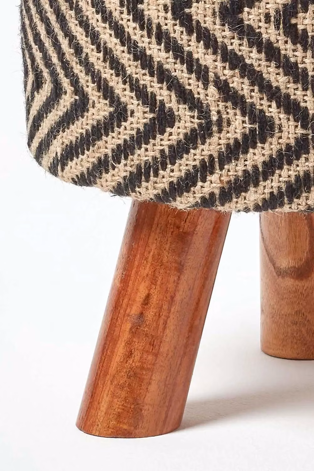 Homescapes Modern Style Diamond Jute Footstool in Black and White – 3