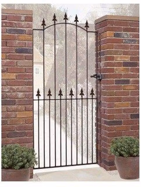 Burbage Iron Craft Saxon Spear Top Tall Bow Top Single Gate in Black, W: 71.4 cm, H: 196.4 cm