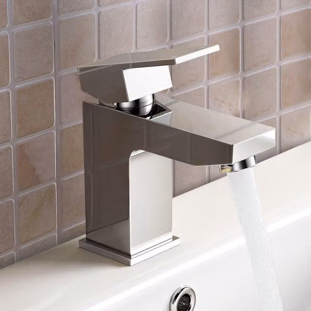 Nes Home Aldo Modern Single Lever Basin Mixer Tap, Solid Brass, Chrome Silver, H 12.4 cm x W 8.5 cm x D 8.5 cm