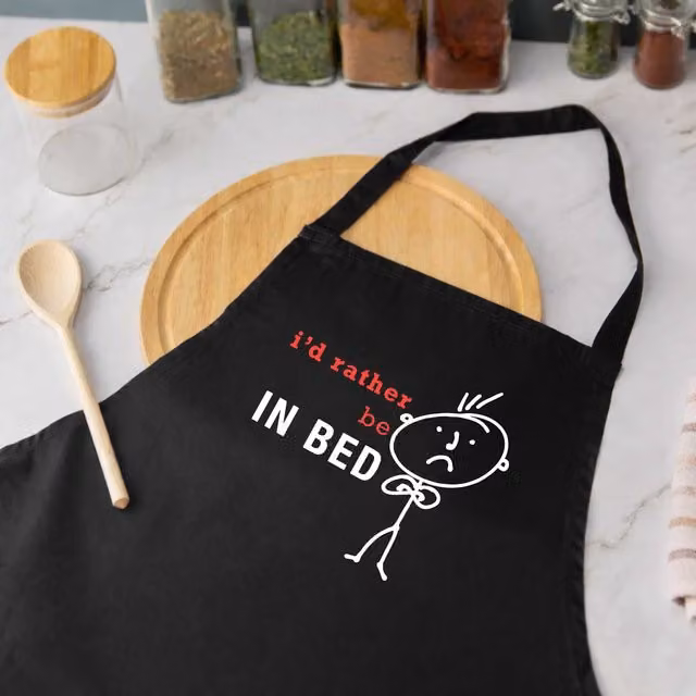60 SECOND MAKEOVER Men's I'd Rather Be In Bed Black Apron