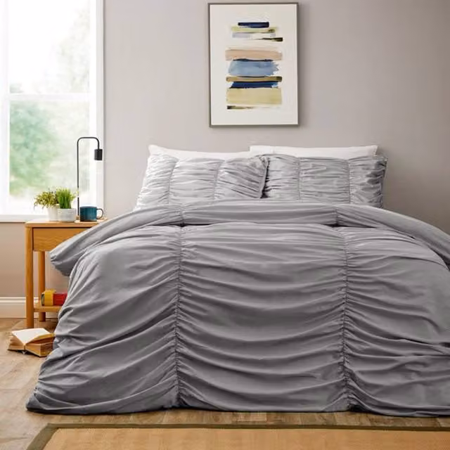 New Edge Blinds Ruched Duvet Set in Grey, W: 180 cm x D: 200 cm