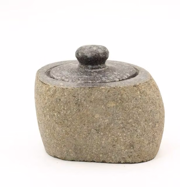 KDMD Natural Riverstone Grounding Pot in Brown