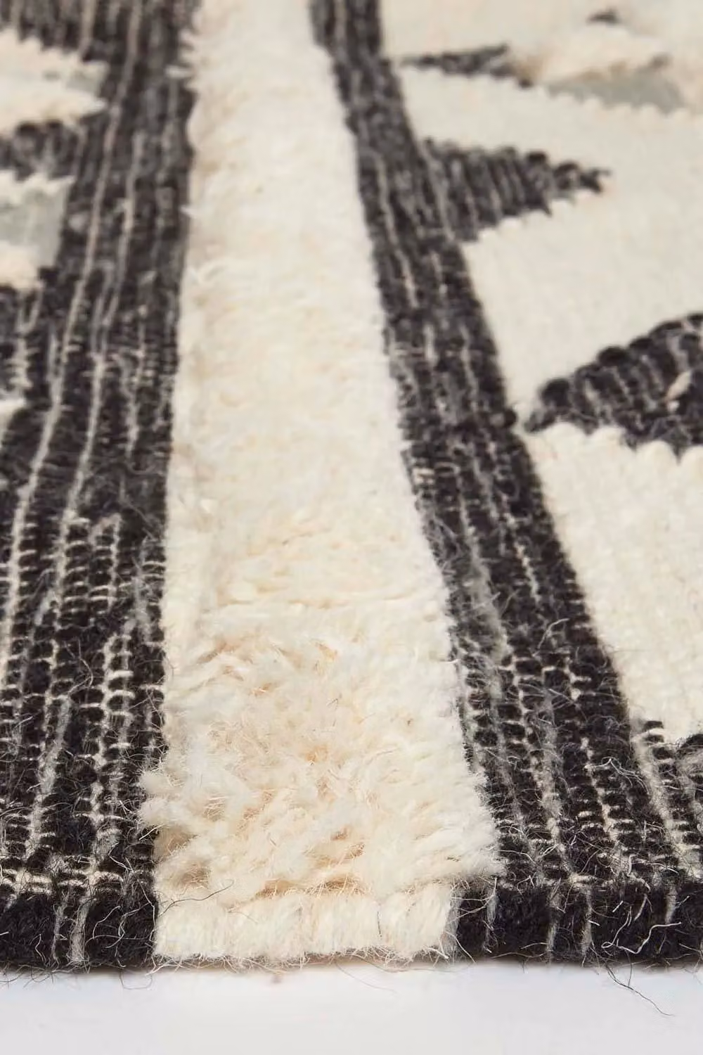 Homescapes Kota Black and Grey Kilim Wool and Cotton Rug, W: 90 cm, L: 150 cm – 4