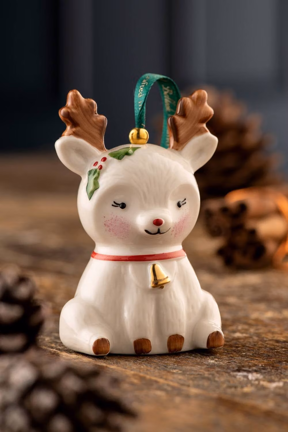 Belleek Classic Porcelain Reindeer Christmas Ornament in White and Gold – 2
