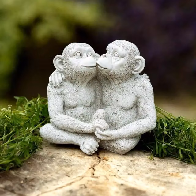 Marco Paul Kissing Chimps Monkey Garden Ornament Statue in Grey Stone Resin – 1