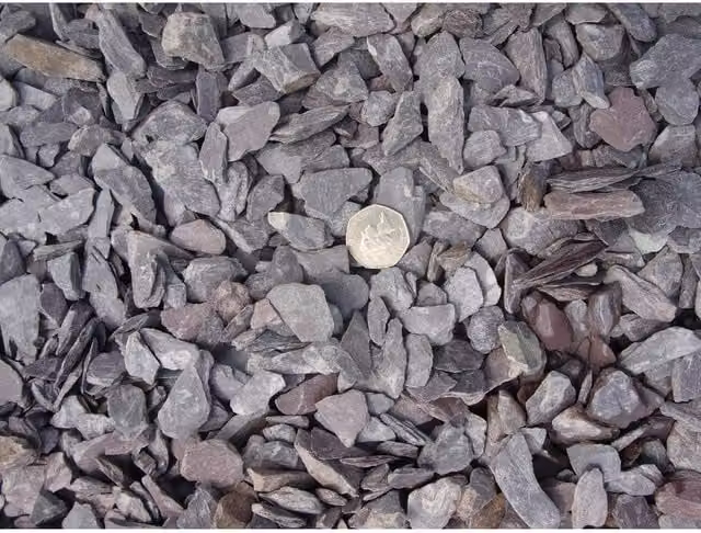 Buttercup Farm 20mm Plum Slate Decorative Stone Coarse Gravel Aggregate Bulk Bag 850 kg