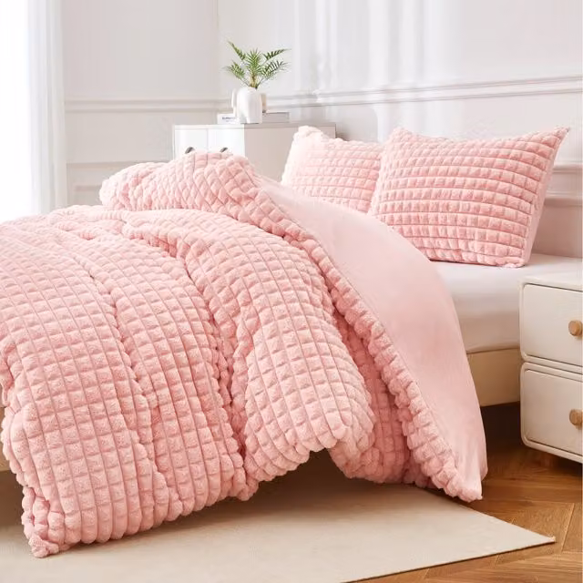 Ezysleep Super Soft Luxury Faux Fur Box Duvet in Pink, 135 cm