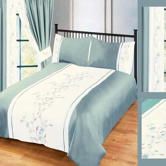 Intimates Luxury Floral Embroidered Polycotton Duvet Cover and Pillowcase Set in Green, 200 x 200 cm