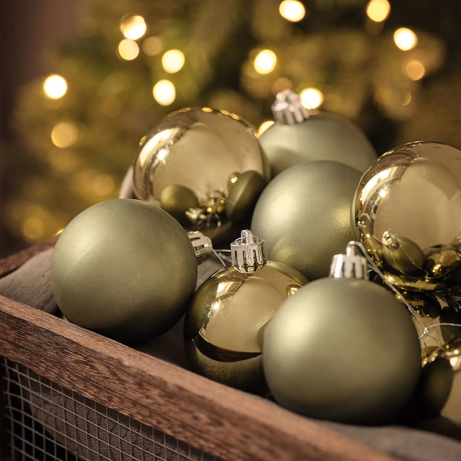 Set of 12 Green Glass Round Christmas Tree Baubles
