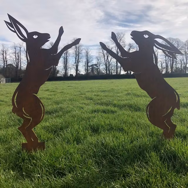 RW Norfolk Pair of Boxing Hares Rusty Metal Garden Ornament in Brown