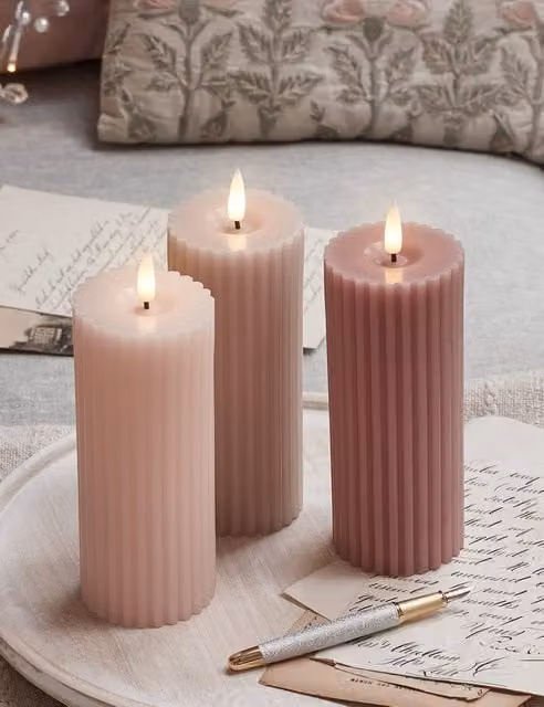 Lights4fun TruGlow Set of 3 Fluted Pink Wax LED Pillar Candles with Flicker Effect and Timer