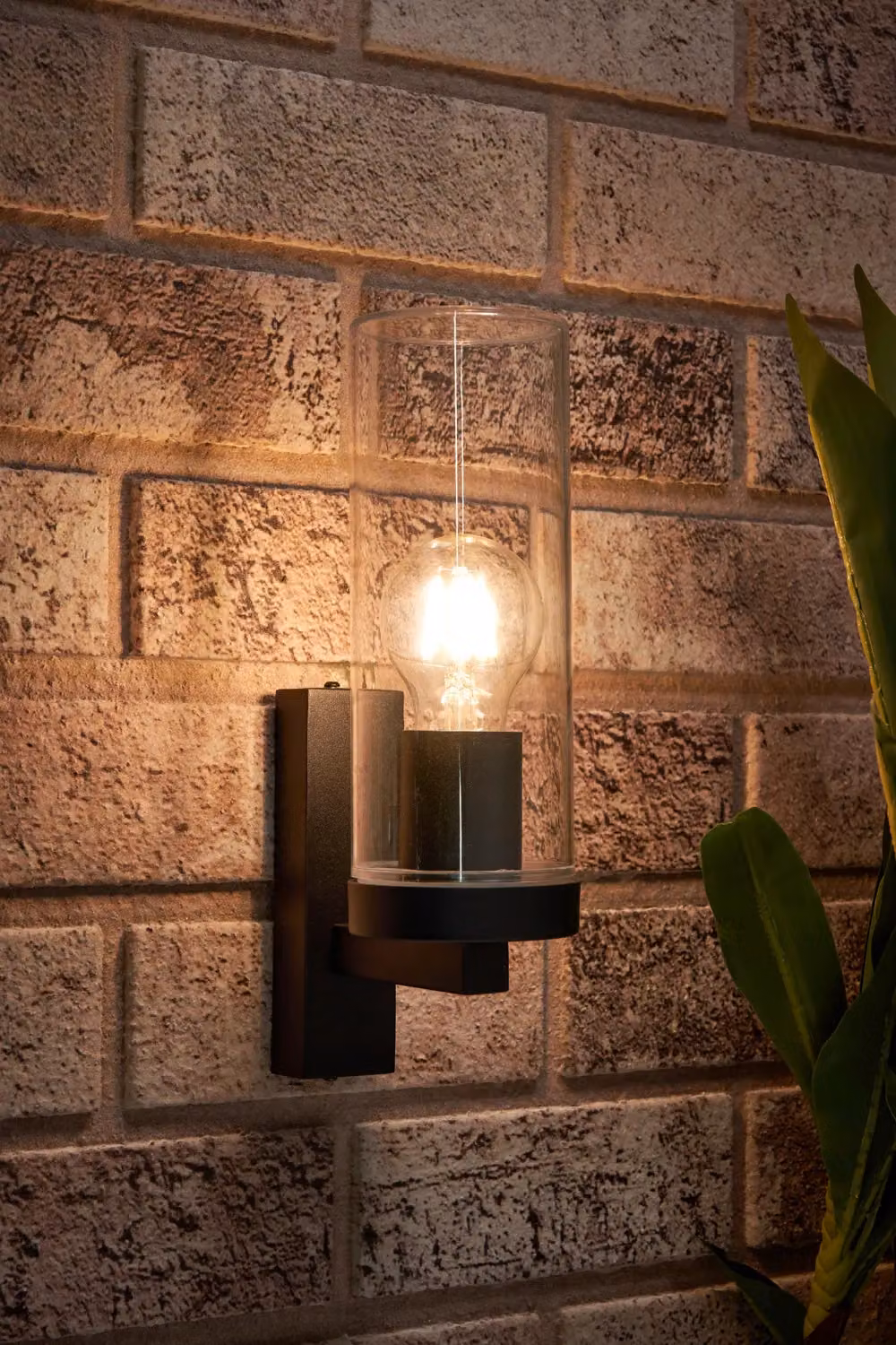 BHS Lighting Carlton Modern Up or Down Outdoor Wall Light in Black – 3