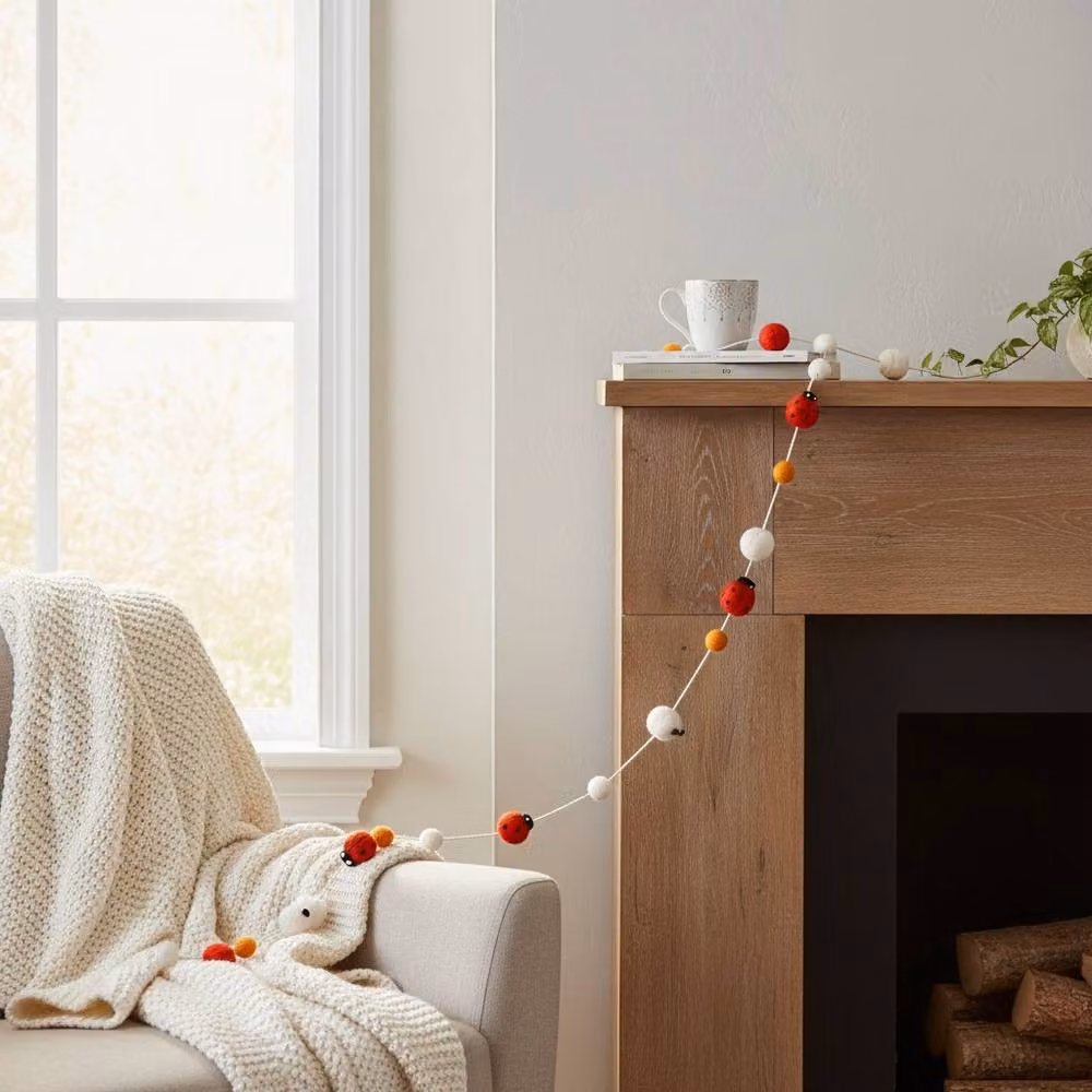 Four Candle Yellow Wool Pompom Pumpkin Decorative Hanging Garland – 2