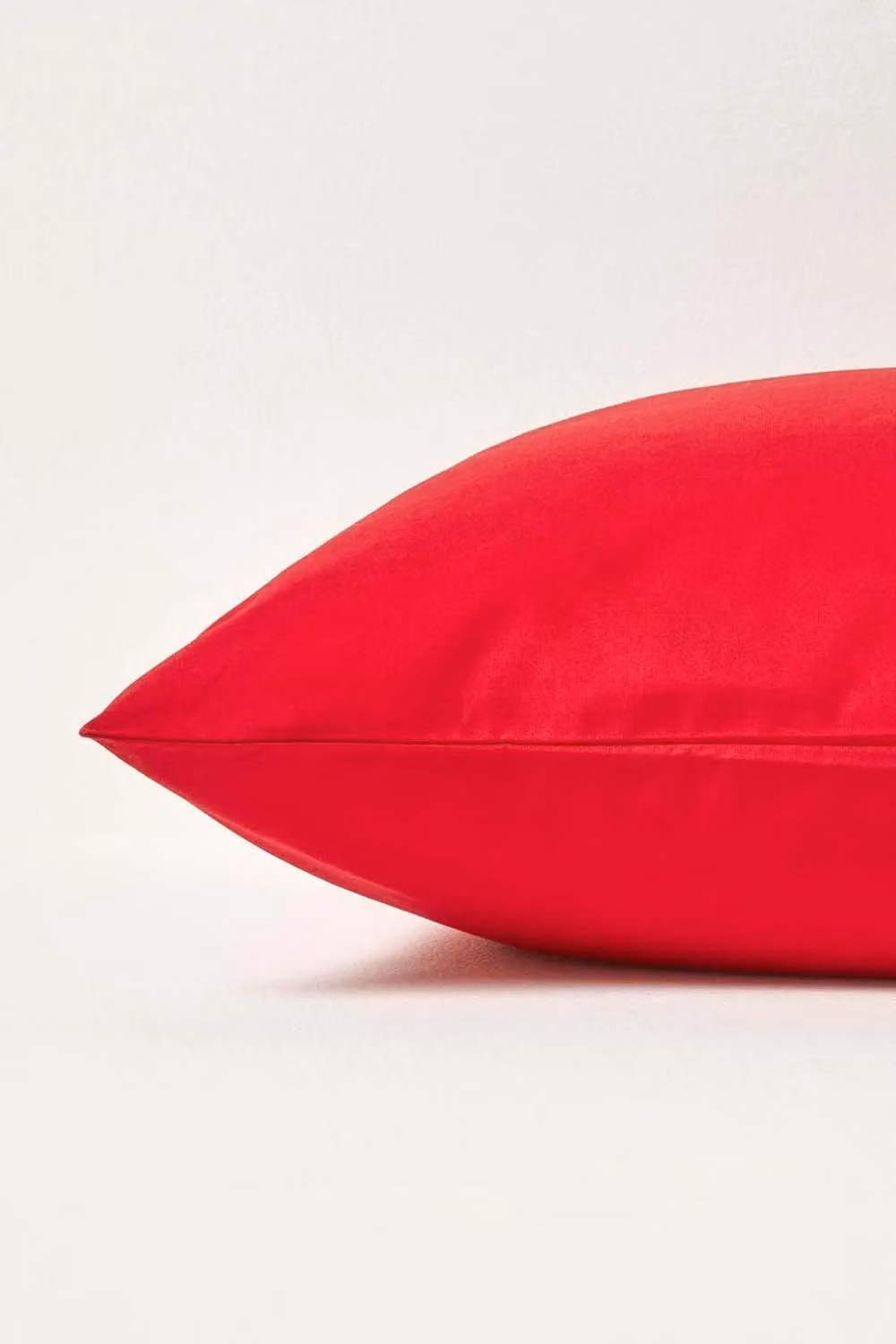 Homescapes Red Egyptian Cotton Percale Pillowcase with Zip, W/D/H: 40 x 40 x 0 cm, 200 TC – 2