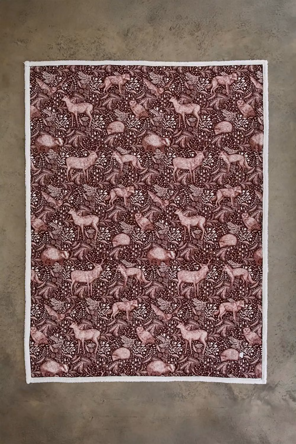 Deyongs Woodland Folk Heated Sherpa Throw in Red, W/D/H: 140 x 180 cm – 3