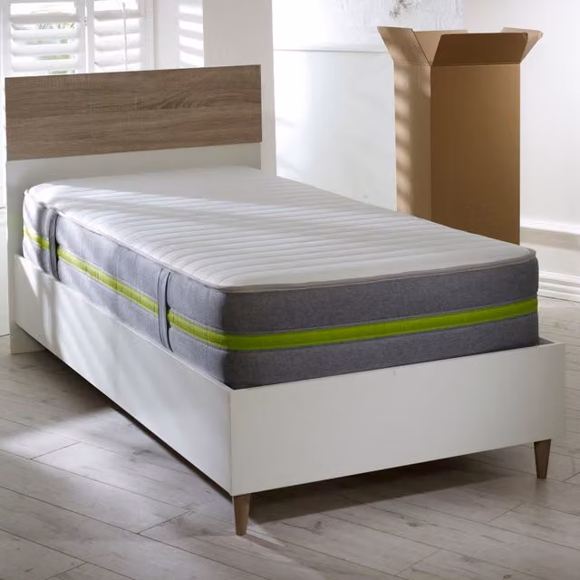 Starlight Beds Hybrid Memory Foam and Spring Mattress in Green