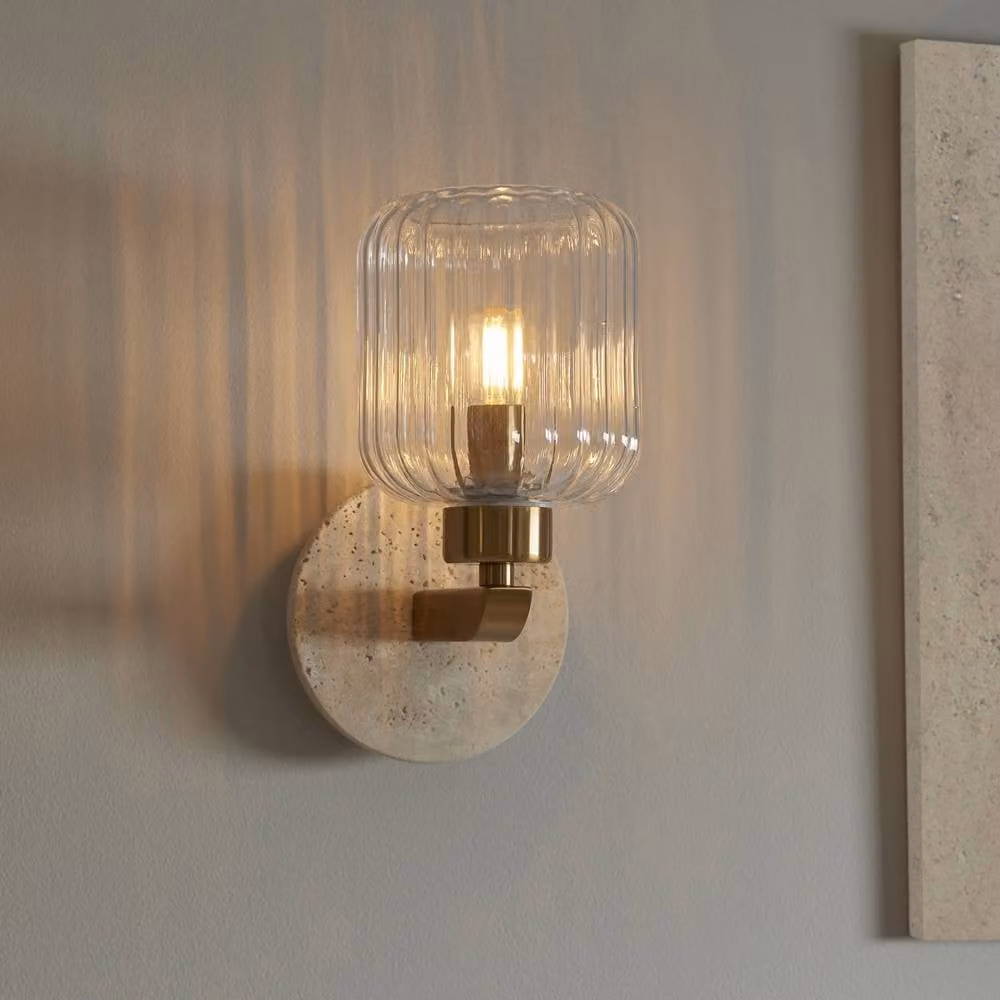 Netlighting Travi Ribbed Wall Lamp in Beige Marble with Vintage Brass and Transparent Glass, E14 – 2