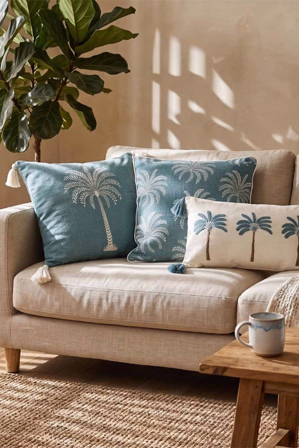 Homescapes Blue Palm Leaves Cotton Square Throw Pillow with Removable Cover, W/D/H: 45 x 45 x 45 cm – 3