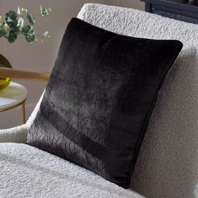 HOEM Malans Cut Velvet Piped Cushion in Black, W/D/H: 45 x 45 x 45 cm