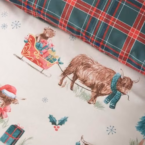 Catherine Lansfield Christmas Highland Cow Reversible Double Duvet Cover Set in Natural/Beige, W/H: 200 x 200 cm – 2