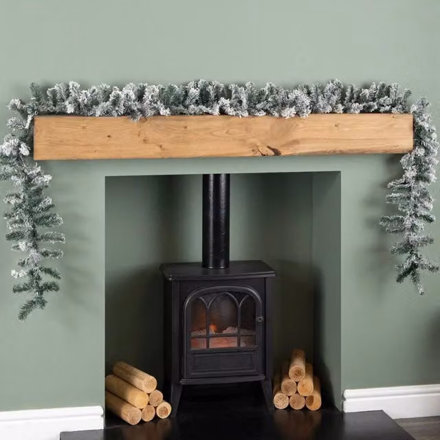 FLAVORA Premier Christmas Snow Flocked Woodcote in Green, W: 100 cm, D: 15 cm, H: 15 cm