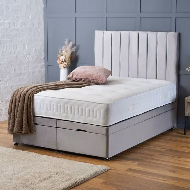 BSSPOKE Aria Ottoman Divan Bed with 54 inch Panel Headboard in Silver Plush Velvet, W/D/H: 140 x 200 cm – 1