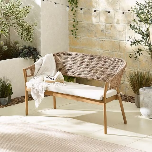 FurnitureboxUK Asa 3 Seater Garden Bench in Natural Acacia Wood and Cream Wicker
