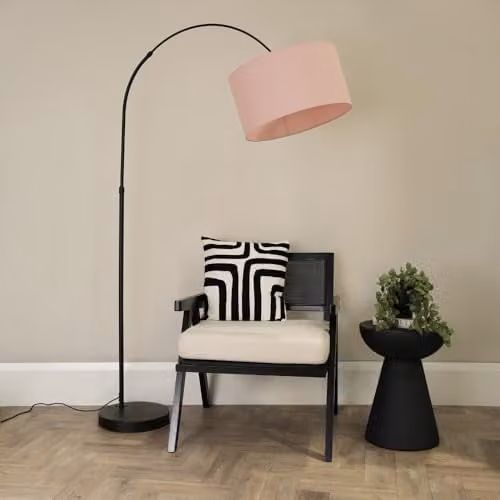 ValueLights Louis Black Metal Arched Floor Lamp with Dusty Pink Fabric Drum Shade – 2