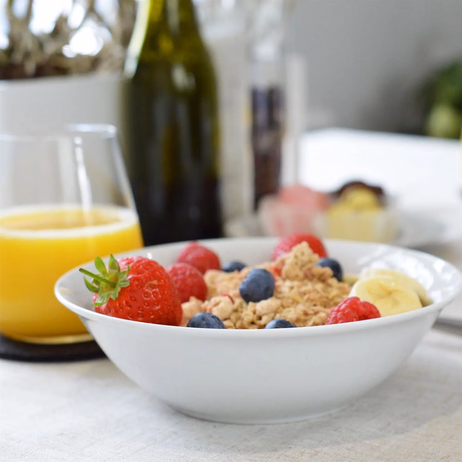 Argon Tableware White Porcelain Cereal Bowls Set of 24, 18 cm Diameter – 2