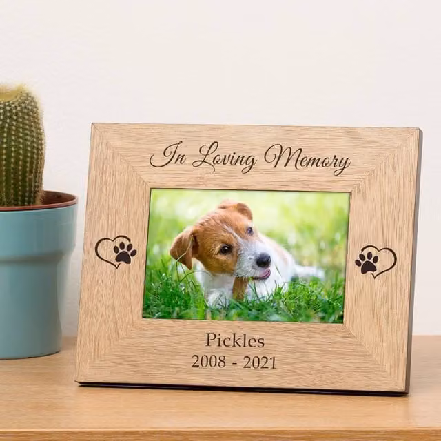 Uniqueful Personalised In Loving Memory Pet Memory Wood Frame, Brown, W/H: 15 x 10 cm