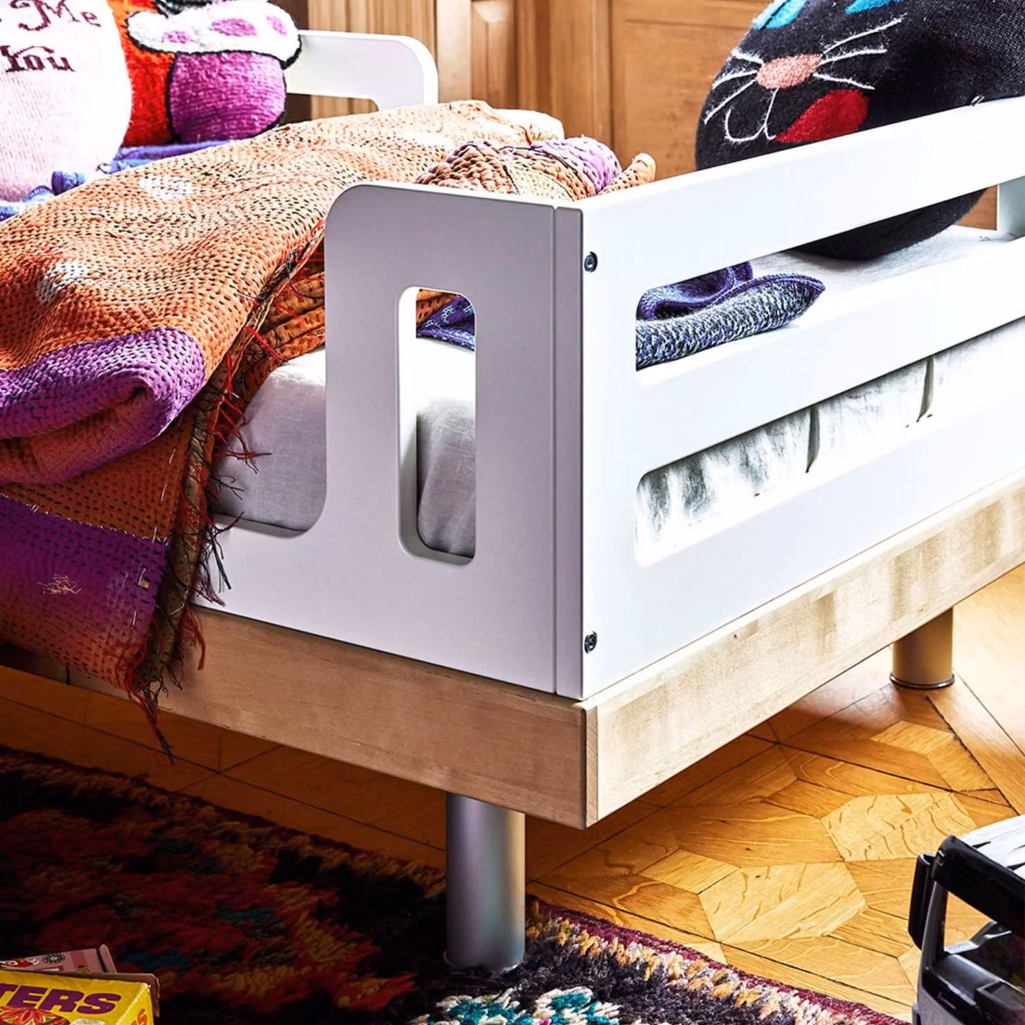 Oeuf NYC Classic Toddler Bed in White and Birch – 3