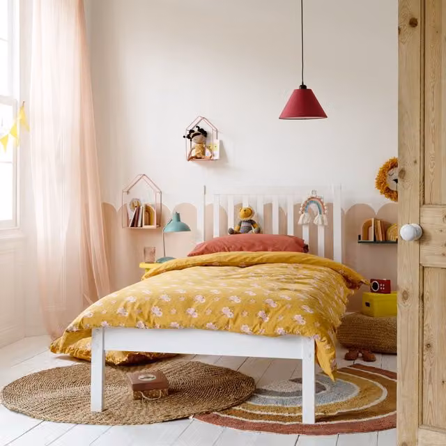 Noa and Nani Linnea Single Bed in White Lacquered Solid Pine, 90 x 190 cm